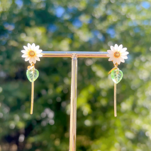Daisy Earrings *MADE TO ORDER*